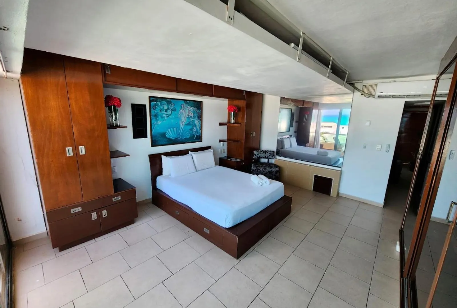 Beachfront Apartments Cancun