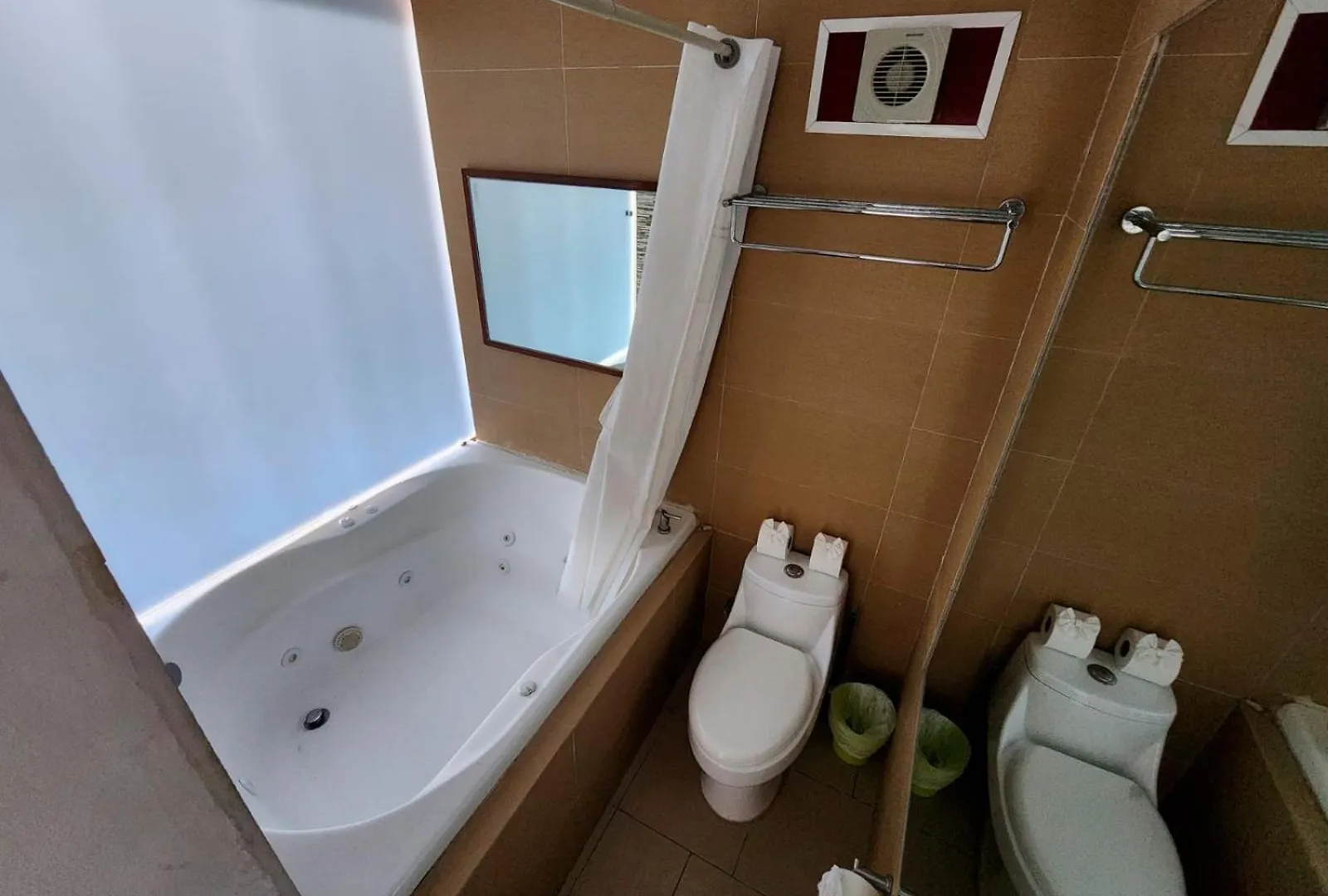 Beachfront Apartments Cancun