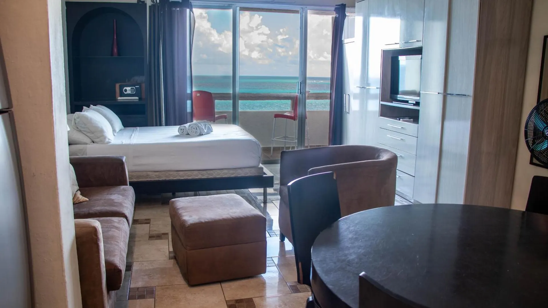 Beachfront Apartments Cancun Mexico
