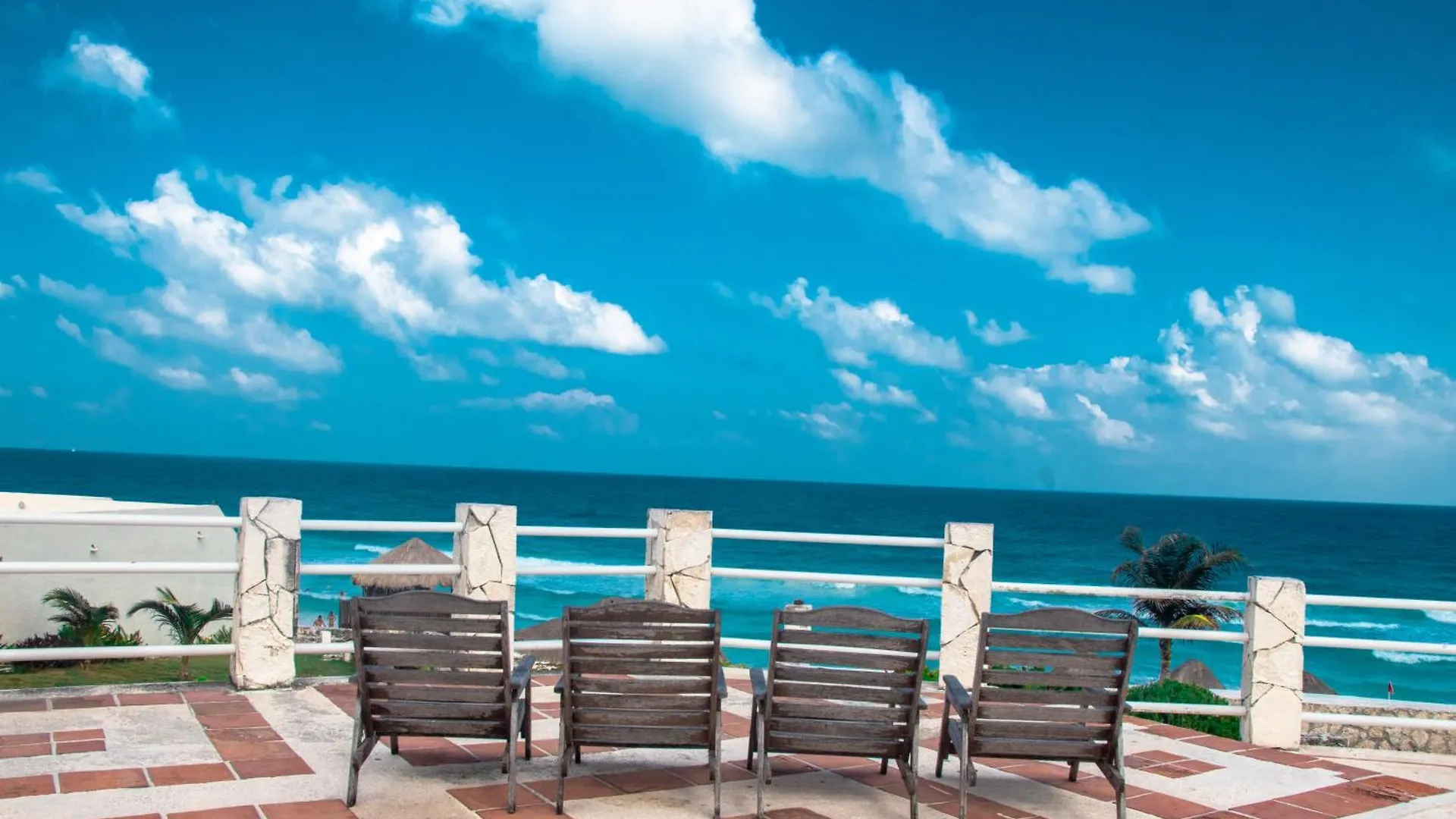 Beachfront Apartments Cancun 0*,