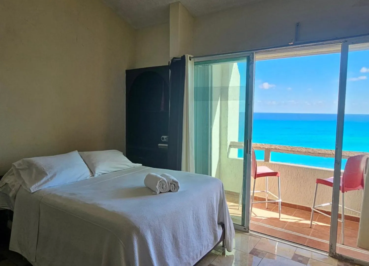 Beachfront Apartments Cancun Mexico