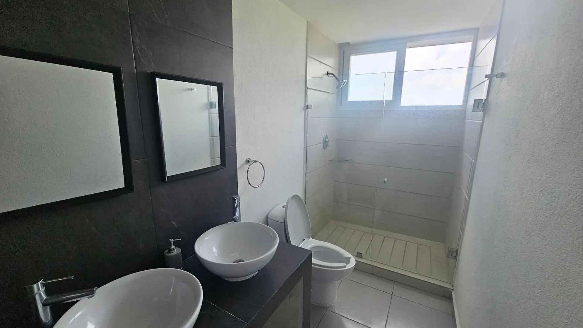 Beachfront Apartments Cancun