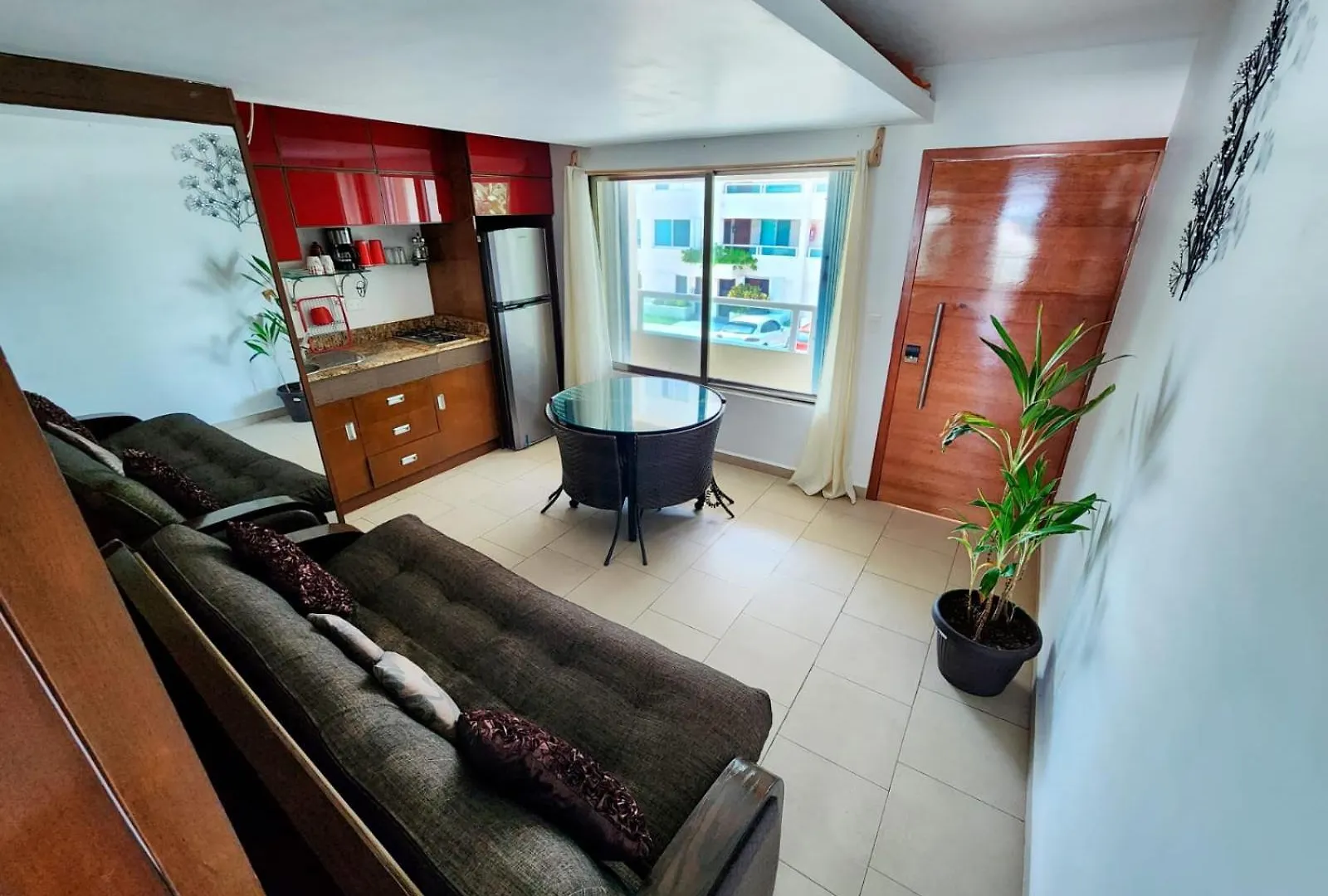 Beachfront Apartments Cancun