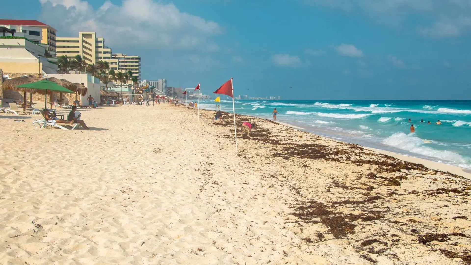 Beachfront Apartments Cancun